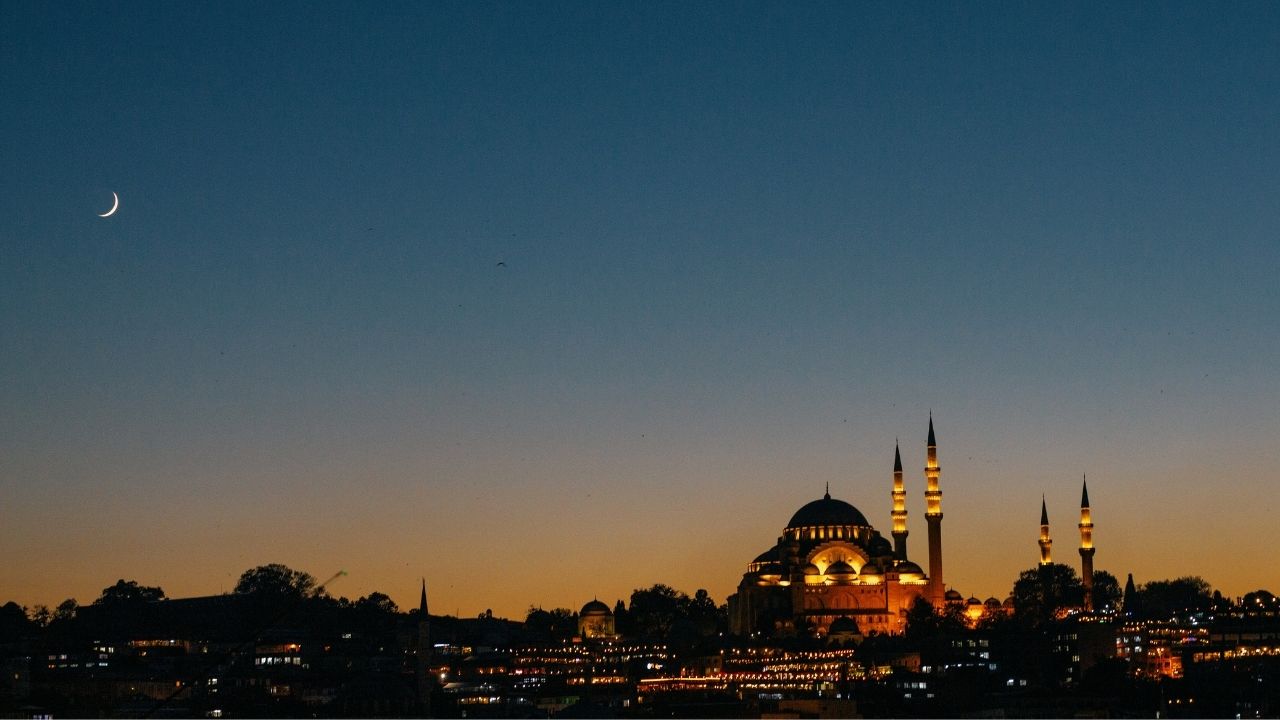 İlk sahur ne zaman 2024? Sahura ne zaman kalkılacak 2024? İlk iftar hangi gün yapılacak 2024?