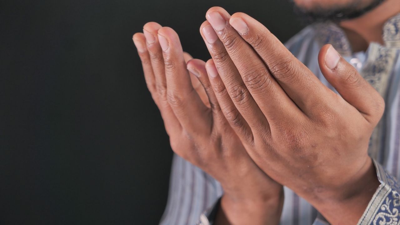 Yemek duası nasıl okunur? Yemek duası Arapça ve Türkçe okunuşu