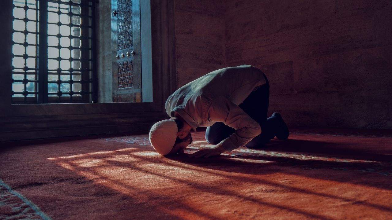 Ramazan ayında hangi ibadetler yapılır? Ramazan ayında hangi zikirler ve tesbihler çekilir?