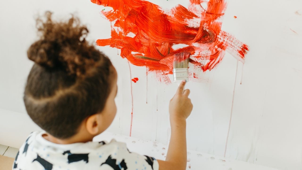 Duvardaki boya izleri nasıl geçer? Duvardaki boya izlerini ne çıkarır?