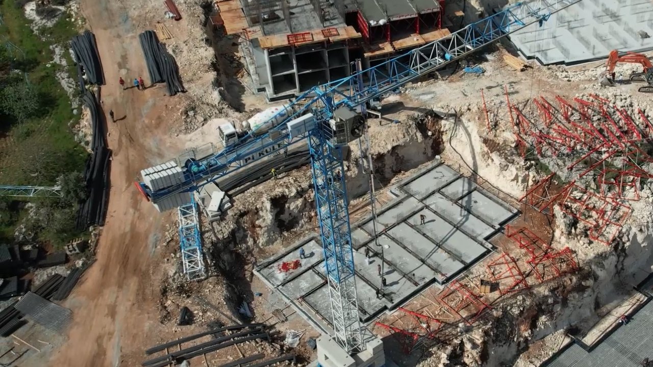 Altınözü’nde Deprem Konutları İnşaatı İkinci Kata Yükseldi