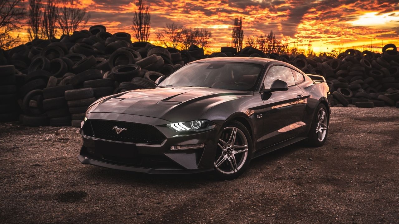 Rüyada lüks araba görmek ne anlama gelir? Rüyada lüks araba görmek neye işaret eder?