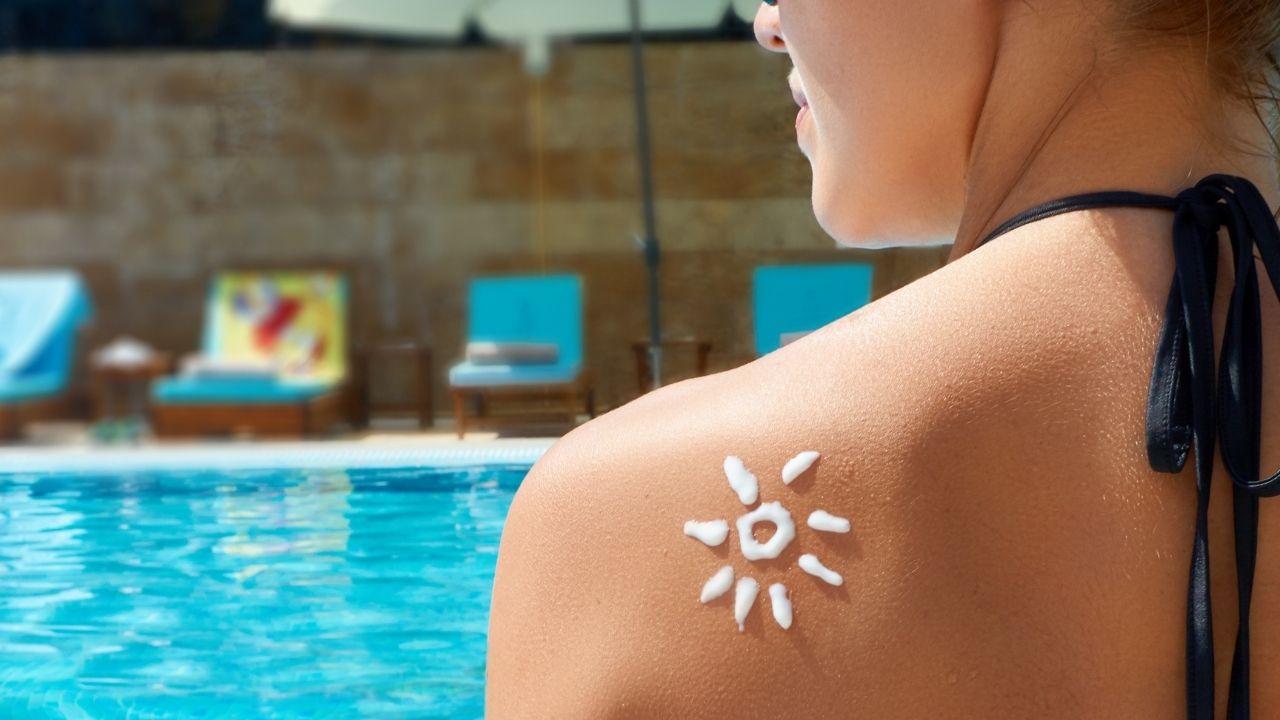 Güneş kremi kullanmazsak ne olur? Neden güneş kremi kullanmalıyız? Güneş kremi kullanmanın faydaları neler?