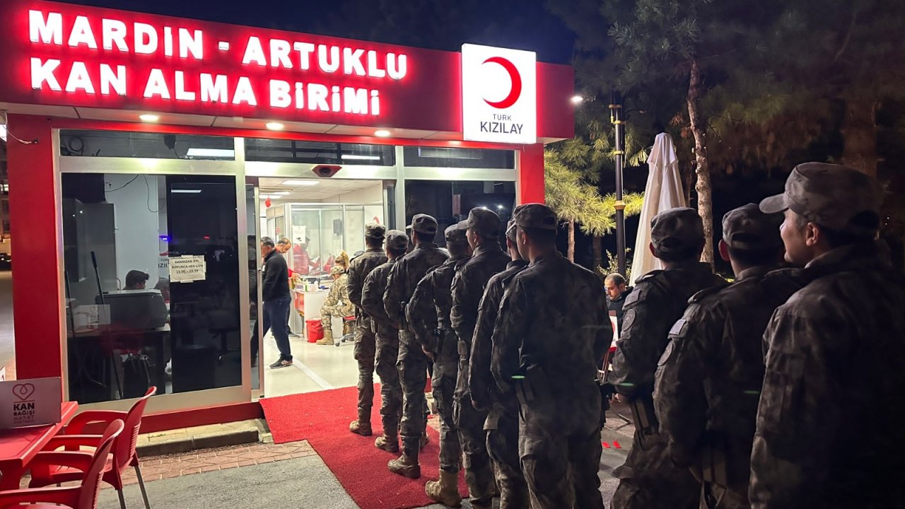 Özel Harekattan Kızılay'a Kan Bağışı